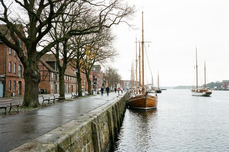 Uferpromenade an der Förde