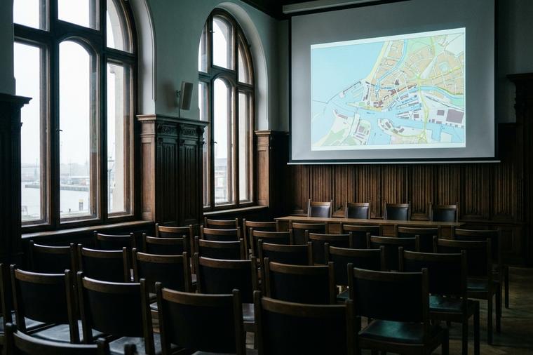 Bürgerversammlung im Saal